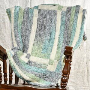 New hand crocheted afghan throw blanket soft beautiful colors 37" x 48"